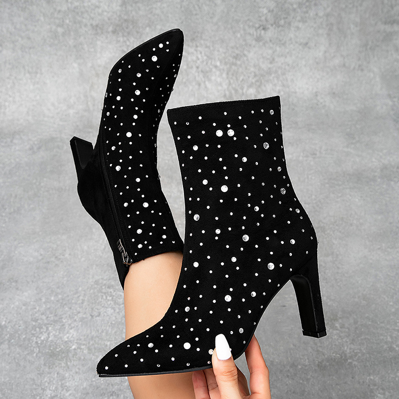 Plonos velūro moteriškos aukštakulnės su smailiu nosimi, labai aukštas kulnas, šoninis užtrauktukas