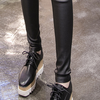 Ženske PU kožne uske hlače, visok pas, tanak materijal, poliesterova smjesa 50–70%