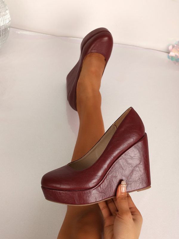 Pantofi dama cu platformă slip-on (6–8 cm) — vârf rotund, partea superioară textilă, căptușeală velur, PU talpă