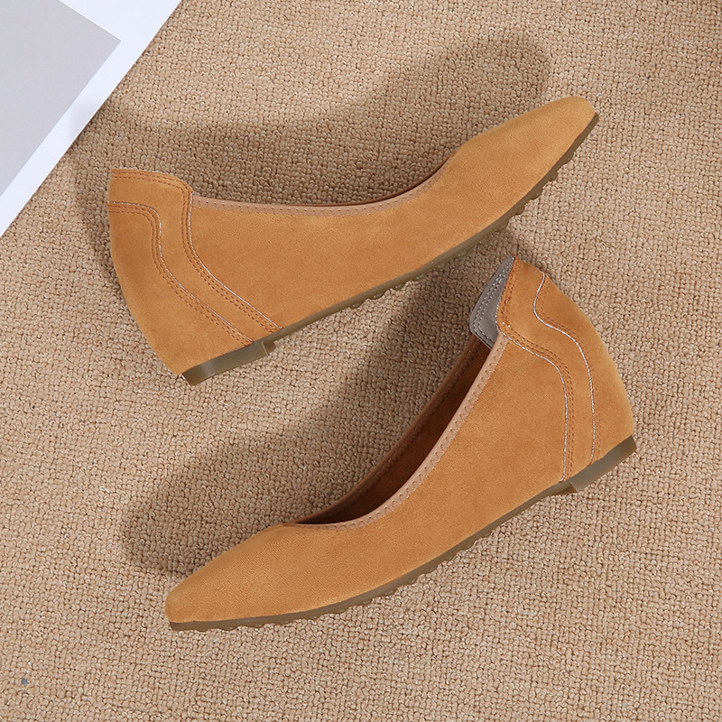 Pantofi dama cu înălțare – loaferi bean shoes, toc înclinant 3–5 cm, velur pe partea superioară, talpă din tendon de vită, căptușeală microfibră