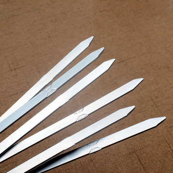 Grilovacie špízy s drevenou rukoväťou z nehrdzavejúcej ocele 430, opakovane použiteľné, 6-dielna súprava s textilnou taškou