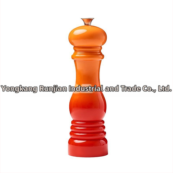 Ručný mlýnek na korenie a hrubú soľ od Enjoy s potlačou loga a možnostou súkromnej značky