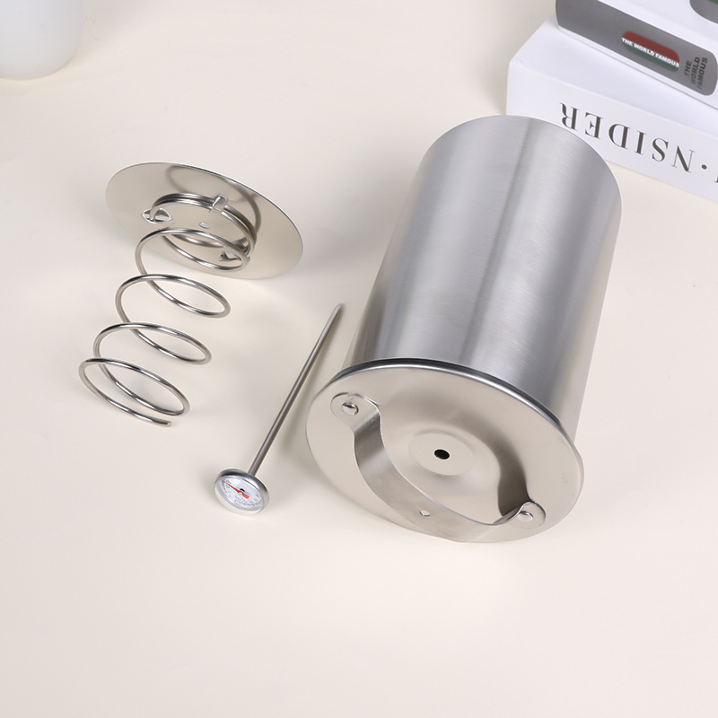 Dispozitiv pentru gătit carne la abur din oțel inoxidabil, cu termometru și recipient pentru marinare