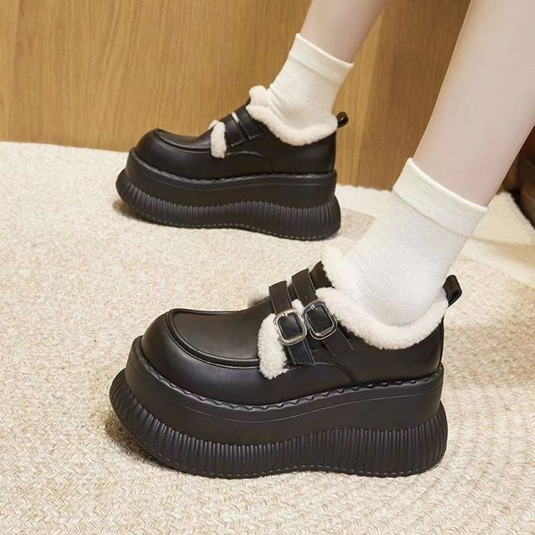 Női mikroszálas mokaszlinok | belső műszőrrel bélés | PU talp | sarokmagasság 8 cm felett