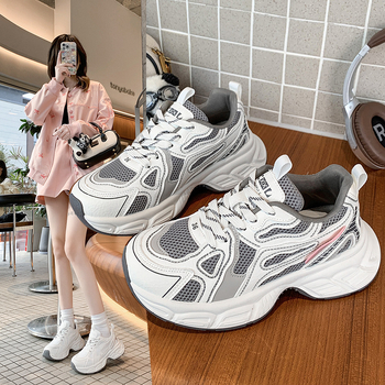 Dámske tenisky casual s hrubou podrážkou, sieťovinový vrchný diel, šnúrky, nízky profil, PU medzipodrážka