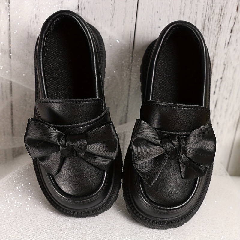 Djevojački loaferi slip-onovi s crnom mašnicom – retro školski britanski stil