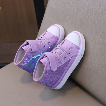 Dievčenské tenisky z plátna, stredne vysoké, zapínanie na suchý zips, gumová podrážka, vrchná časť z plátna, textilná stielka