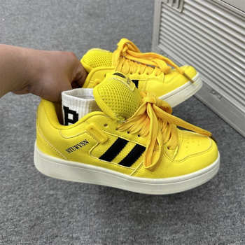 Dámske tenisky na skateboard s PU hornou, gumovou podrážkou, nízky členok, zapínanie na šnúrky vpredu, injektovaná podrážka