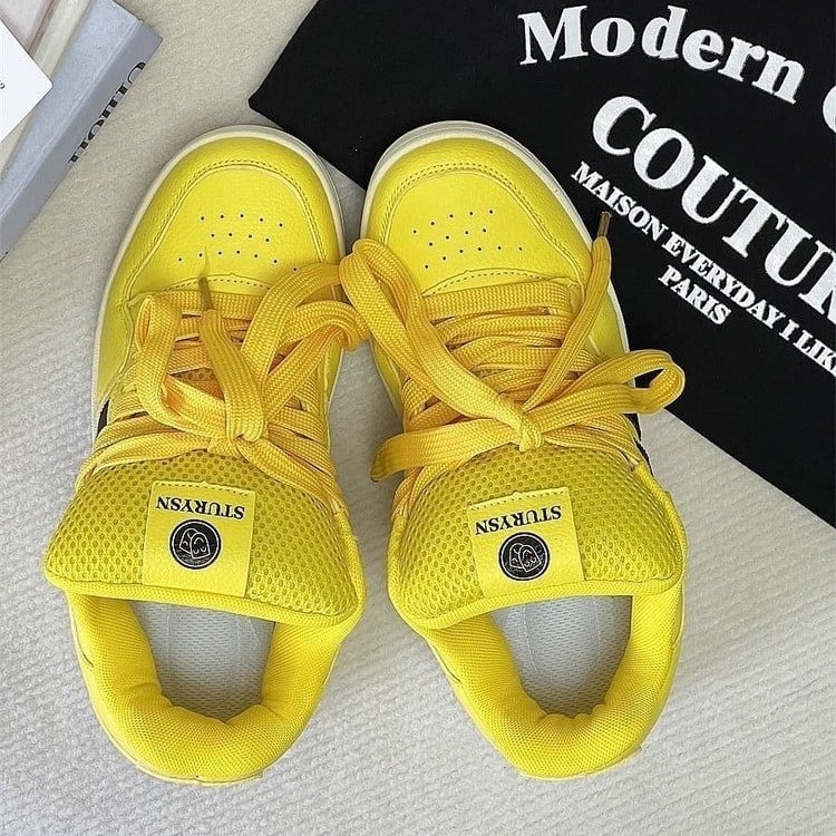 Dámske tenisky na skateboard s PU hornou, gumovou podrážkou, nízky členok, zapínanie na šnúrky vpredu, injektovaná podrážka