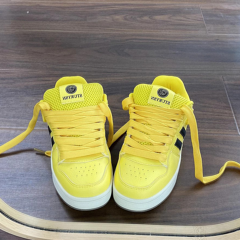 Dámske tenisky na skateboard s PU hornou, gumovou podrážkou, nízky členok, zapínanie na šnúrky vpredu, injektovaná podrážka