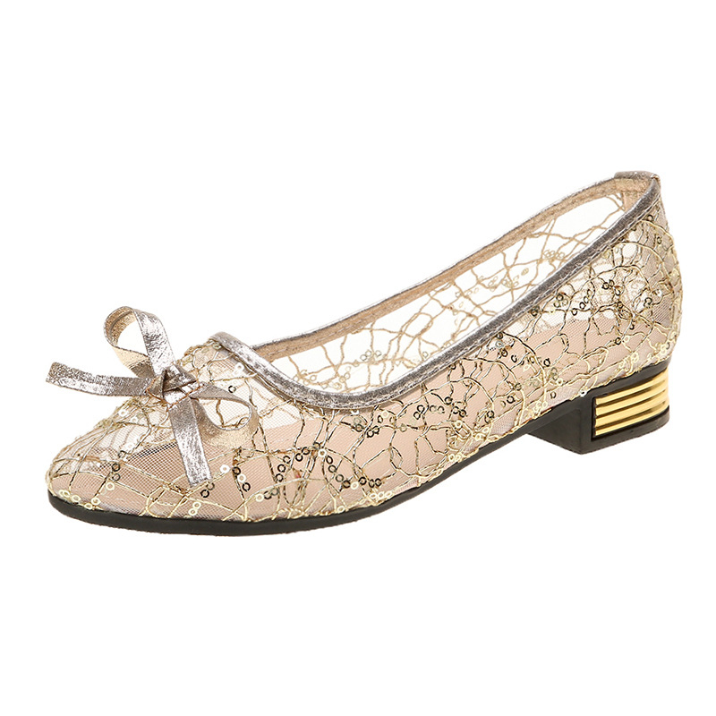 Moteriški romėnų sandalai - mikropluošto viršus, smailus pirštas, storas kulnas, PU padas