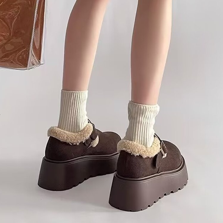 Naiste talvised puuvillased jalanõud ümmarguse ninaga, keskmise kõrgusega konts 3–5 cm, ava sügavus 7–11 cm