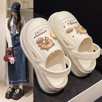 Moteriški skylėti bateliai – EVA viršus ir EVA padas, 5 cm pado storis, įpurškimo liejimas, pagerintas slydimo atsparumas, kasdienio laisvalaikio stilius