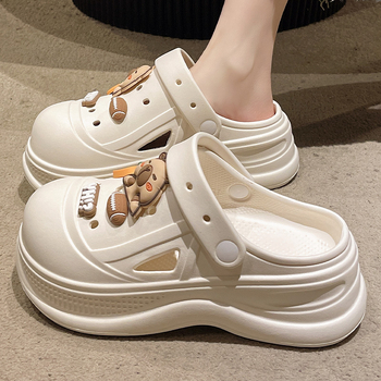 Moteriški skylėti bateliai – EVA viršus ir EVA padas, 5 cm pado storis, įpurškimo liejimas, pagerintas slydimo atsparumas, kasdienio laisvalaikio stilius