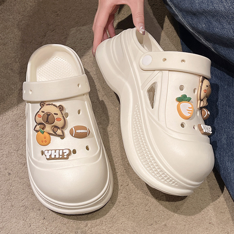 Moteriški skylėti bateliai – EVA viršus ir EVA padas, 5 cm pado storis, įpurškimo liejimas, pagerintas slydimo atsparumas, kasdienio laisvalaikio stilius