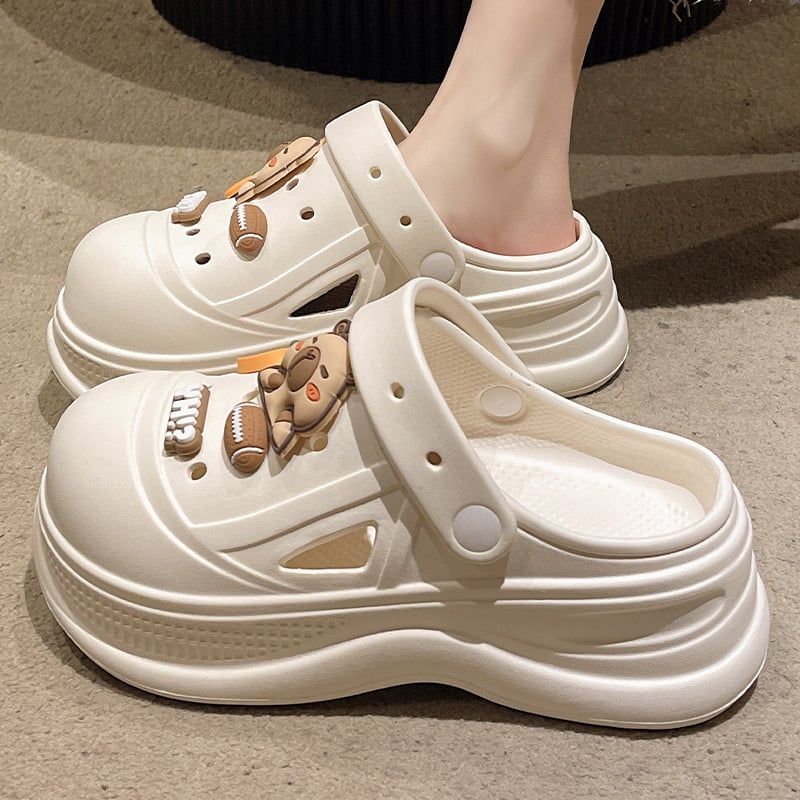 Moteriški skylėti bateliai – EVA viršus ir EVA padas, 5 cm pado storis, įpurškimo liejimas, pagerintas slydimo atsparumas, kasdienio laisvalaikio stilius