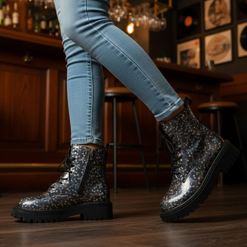 Martin batai: apvalios nosies, britų stilius, vidutinio aukščio kulnas 3-5 cm, PU viršus, guminė padas