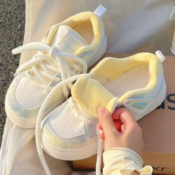 Pantofi albi mici, stil minimalist, vârf rotund, partea superioară din PU artificial, talpă din cauciuc, toc mediu 3-5 cm