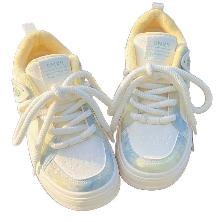 Pantofi albi mici, stil minimalist, vârf rotund, partea superioară din PU artificial, talpă din cauciuc, toc mediu 3-5 cm