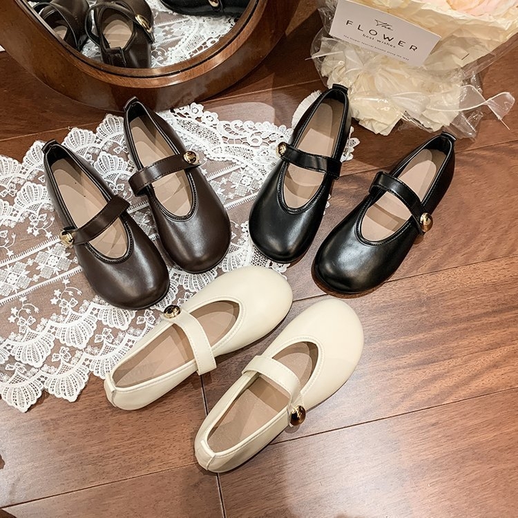 Dámske Mary Jane topánky s plátennou vrchnou časťou, gumová podrážka, zapínanie na Velcro, nízky strih, jar-leto 2025