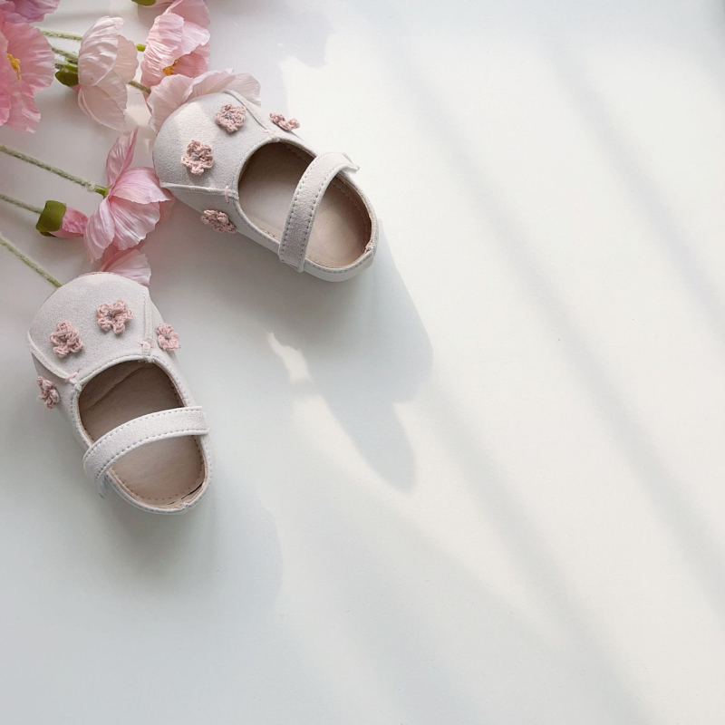 Cipele za bebe i malu djecu – stil princeze, gornji dio od sintetičke kože, zatvarač Velcro, protuklizna potplata