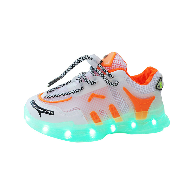 Punjaće svjetleće tenisice za djecu – gornji dio od mreže, prozračne i lagane, sa svjetlima, zatvaranje kopčom