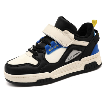 Deti tenisky s hrubou podrážkou s zapínaním na suchý zips, vršok z imitácie kože, stredná výška, podrážka z TPR (dýchajúce, teplé, odolné)