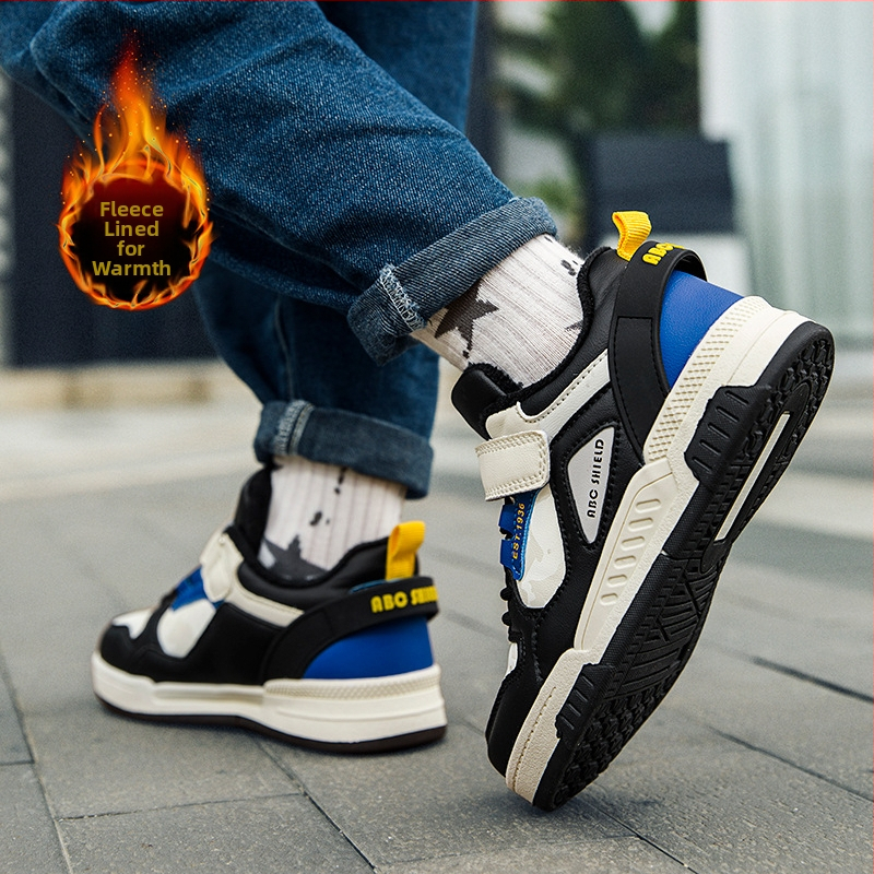 Deti tenisky s hrubou podrážkou s zapínaním na suchý zips, vršok z imitácie kože, stredná výška, podrážka z TPR (dýchajúce, teplé, odolné)