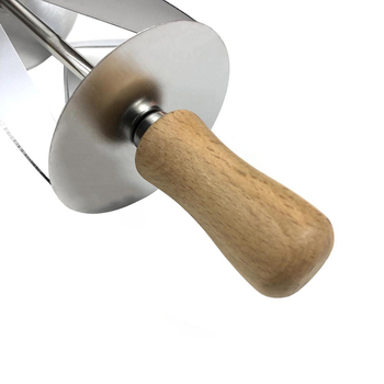 Croissant krájač z nehrdzavejúcej ocele s valcovou čepeľou, Značka: cemeja, Moderný minimalistický štýl, Sada 100 kusov