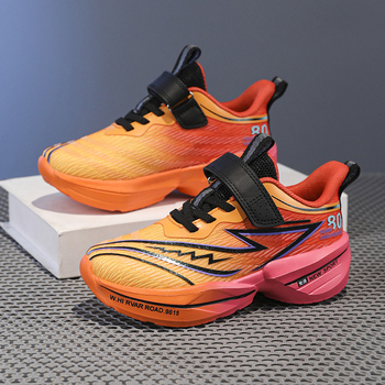 Detské bežecké topánky, priedušný sieťový vrchný materiál a syntetická koža, ľahká MD podrážka, zapínanie otočným tlačidlom, unisex, pre vek 4-16 rokov