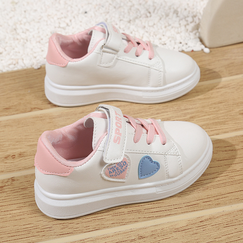 Дамски ниски спортни обувки с лепенка: PU горна част, гумена подметка, закопчаване с велкро, модел сърце