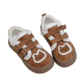 Női mindennapi cipő fleece belsővel, felső rész szintetikus bőrből, Velcro-zárás, középső sarka 3–5 cm, kerek orr