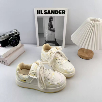 Női minimalist cipő kerek orrú, mű PU felsőrész, gumi talp, fűzővel, középmagas sarok 3–5 cm