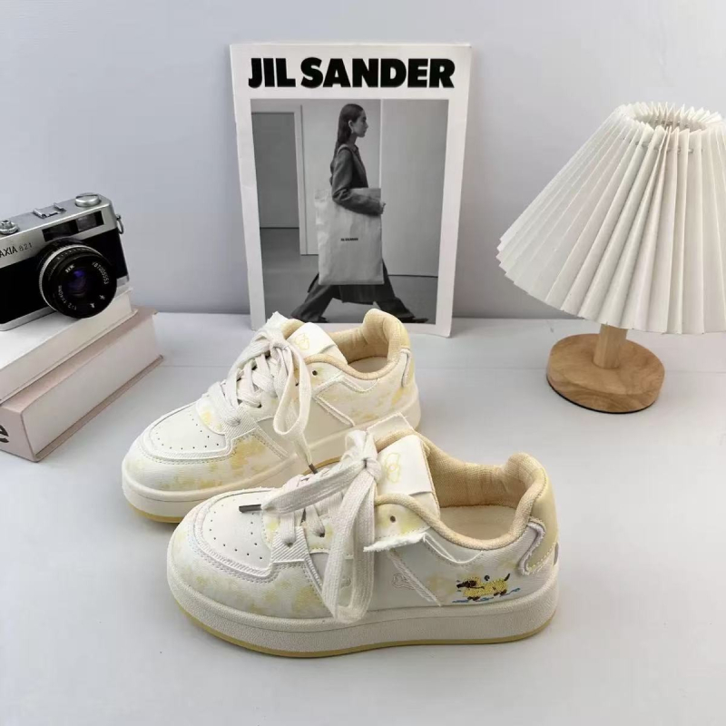 Női minimalist cipő kerek orrú, mű PU felsőrész, gumi talp, fűzővel, középmagas sarok 3–5 cm