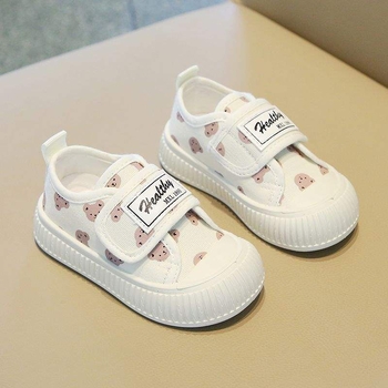 Detské plátenné tenisky – Cartoon motív, zapínanie na suchý zips, stredná výška, plátenný vršok, podrážka z peny