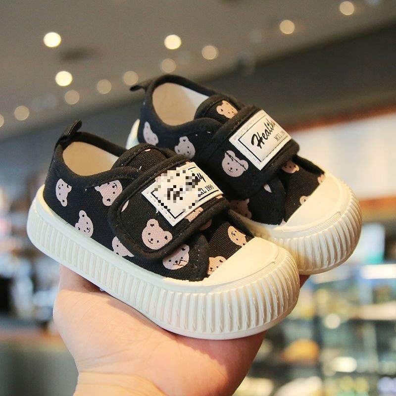 Detské plátenné tenisky – Cartoon motív, zapínanie na suchý zips, stredná výška, plátenný vršok, podrážka z peny