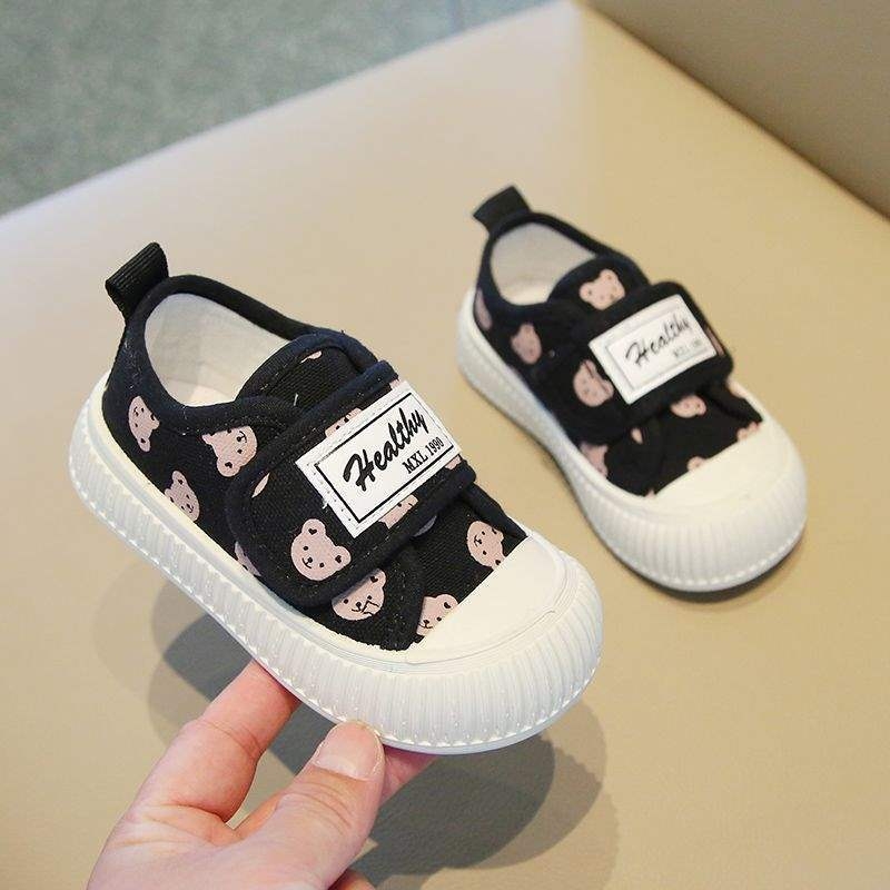 Detské plátenné tenisky – Cartoon motív, zapínanie na suchý zips, stredná výška, plátenný vršok, podrážka z peny