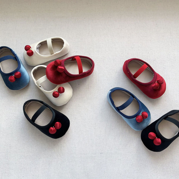 Kisgyermek cipő – Velcro zár, felsőrész pamutból, tavasz–ősz, retro stílus, csúszásmentes talp