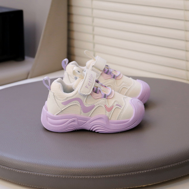 Unisex dječje tenisice za proljeće i jesen, gornji dio od umjetne kože, gumena potplata, lagana konstrukcija i Velcro zatvarač.