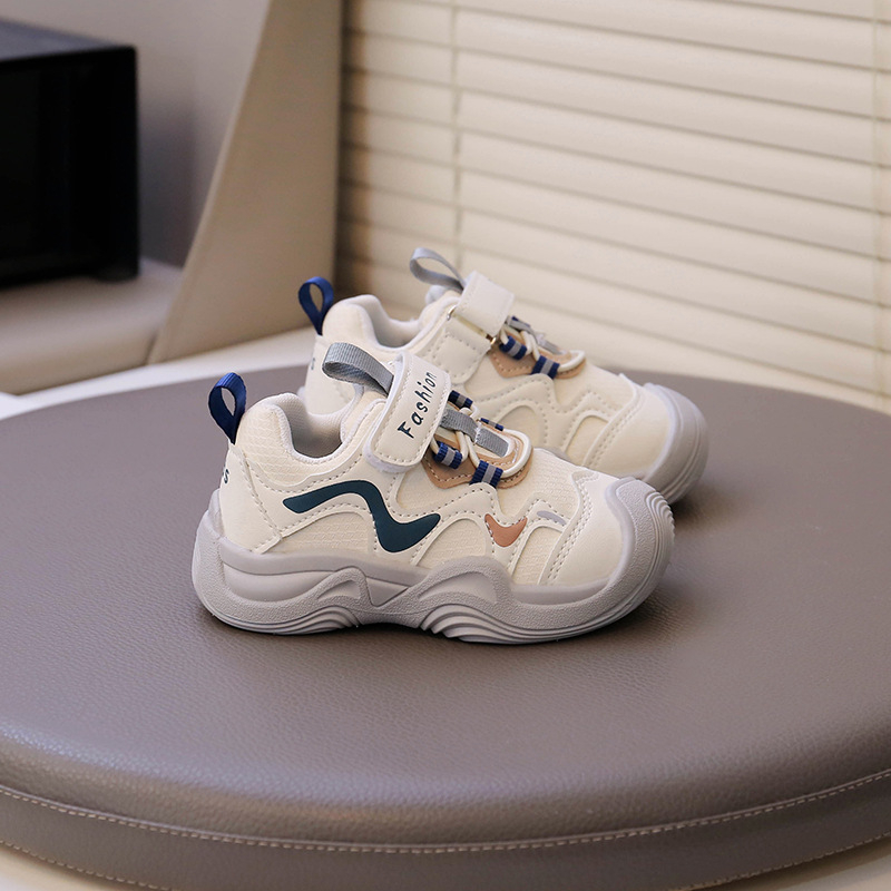 Unisex dječje tenisice za proljeće i jesen, gornji dio od umjetne kože, gumena potplata, lagana konstrukcija i Velcro zatvarač.