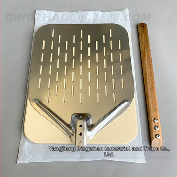 Set na pečenie pizze so špachtľou z hliníkovej zliatiny a dubovou rúčkou a s kamienkom na pizzu — Neimportovaný; Značka: Other; Uvedený na trh: 2018; Bez privátnej značky