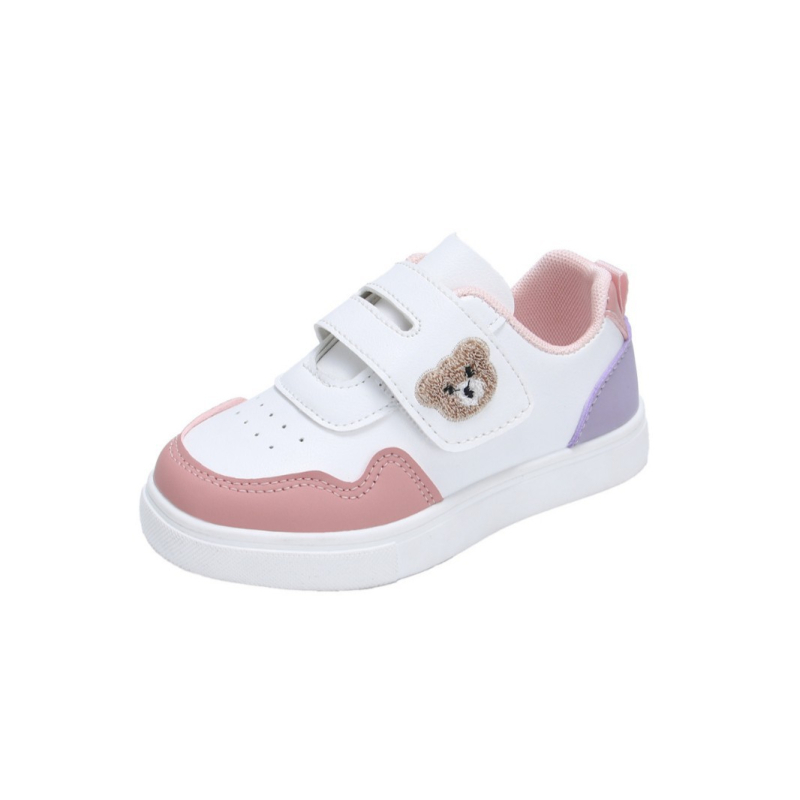 Detské tenisky s motívom medvedíka, vrchný materiál syntetická koža, podrážka z plastu, zapínanie na suchý zips, nízky členok
