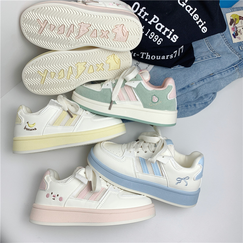 Moteriški kasdieniniai platininiai bateliai su žemu viršumi, PU viršus, kvėpuojanti tinklo vidinė danga, raišteliai, injekcinė formuojama padas