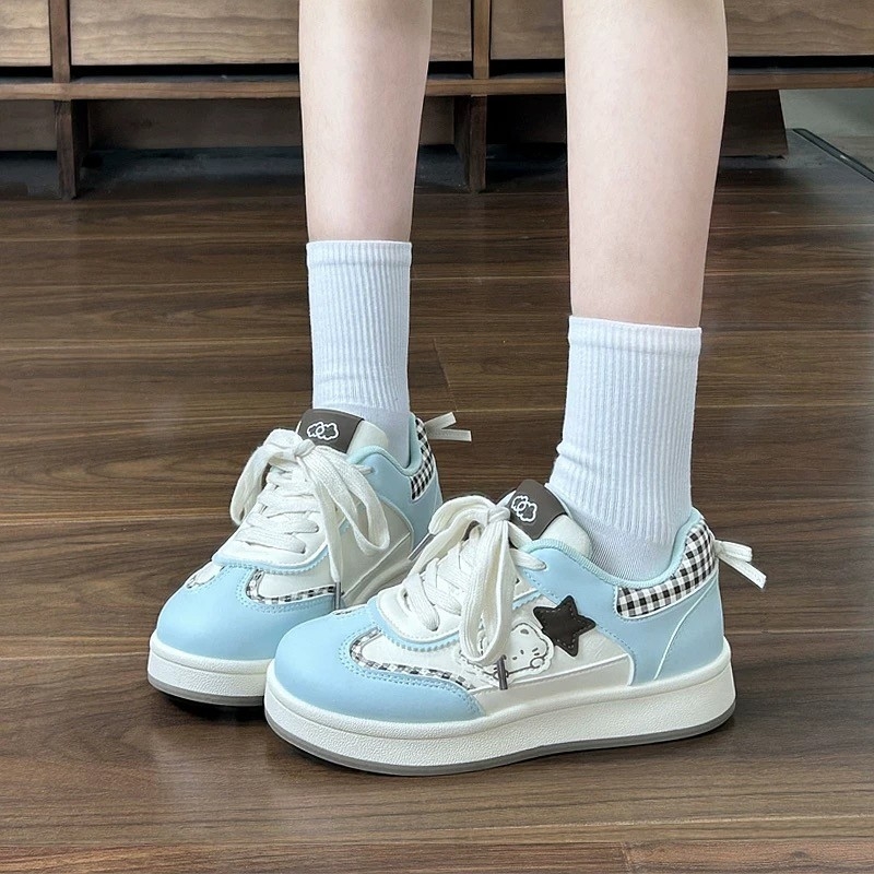 Dámske tenisky s mačacím vzorom, šnúrky — vrchný PU, podrážka z gumy, okrúhla špička, EVA výstelka, nízky strih