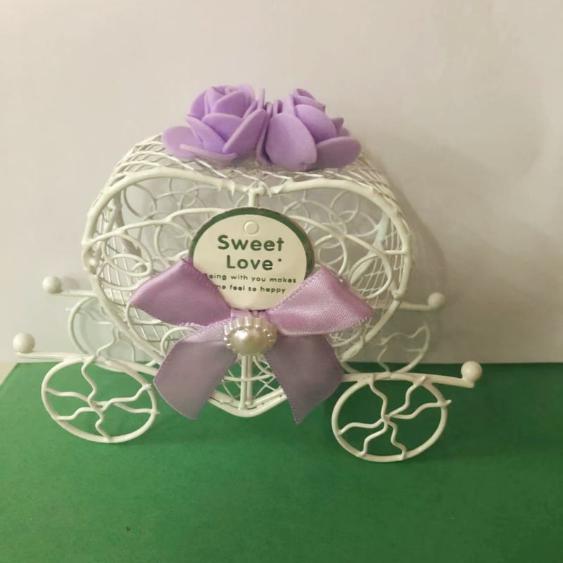 Srcolika metalna kutija za bombone, ručna izrada, dekoracija svadbene lokacije