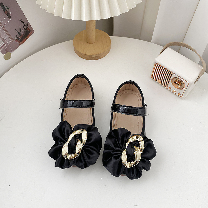 Hercegnő-stílusú lánycipők mikroszálas felsőrésszel, gumí talppal, Velcro-zárás, alacsony profilú, 7–16 éves lányoknak, tavasz–őszi viseletre