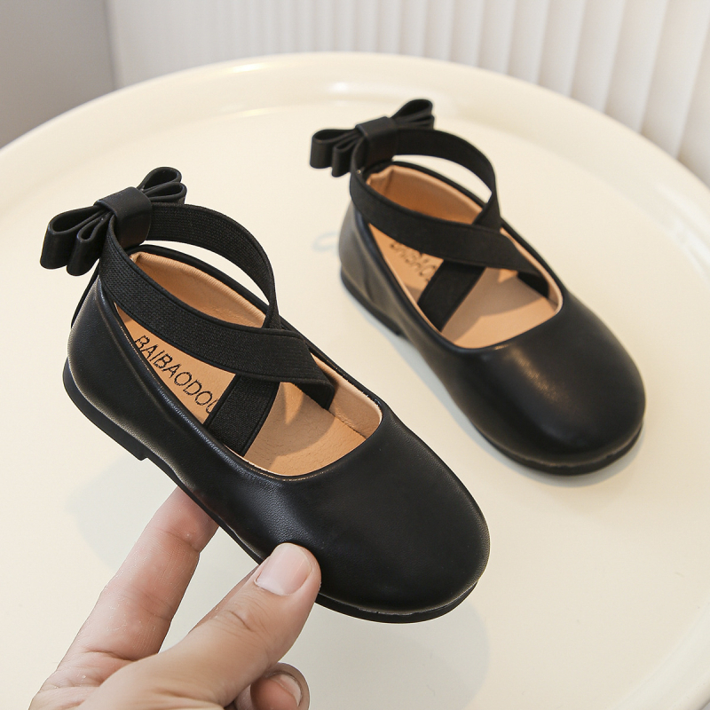 Lányoknak szóló tánccipő, alacsony felsőrész, gumitalp, PU talpbetét, csúszásmentes