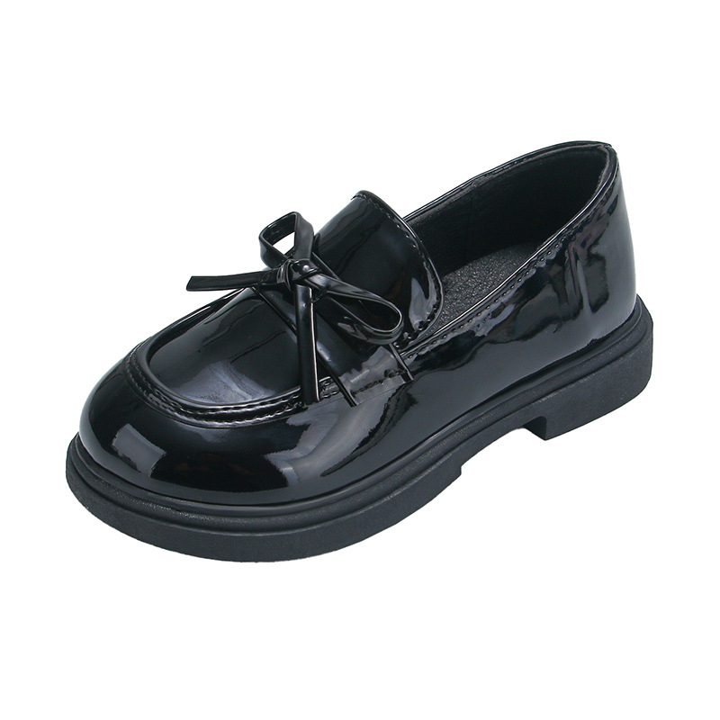 PU bőrből készült gyerekcipő bojtos díszítéssel, koreai stílus, alacsony szárú, gumitalp