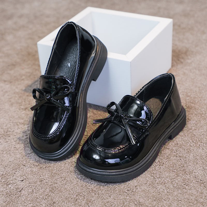 PU bőrből készült gyerekcipő bojtos díszítéssel, koreai stílus, alacsony szárú, gumitalp