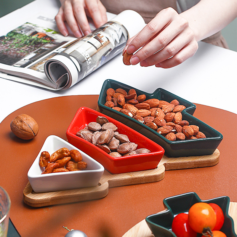 Kerámiatányér szabálytalan formával, virágos mintával, japán–Dél-Koreai stílusban, glazúrozott felülettel